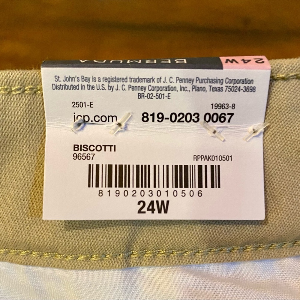 💥St. John’s Bay 12” Bermuda Shorts💥 NWT - Picture 5 of 10